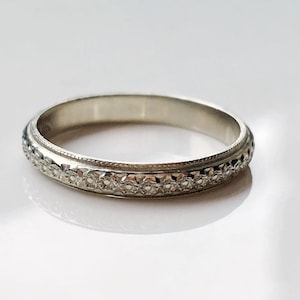 Vintage Art Deco 18k Solid White Gold Orange Blossom Engraved Wedding Ring Band