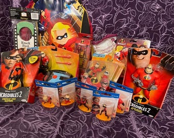 新しいディズニーインクレディブルイースターバスケットバックパックカーメタルフィグドアハンガー