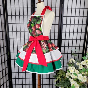 Christmas Apron, 3D Christmas Bulb design, Christmas tree style, Holiday Apron