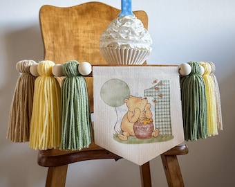 First Birthday Highchair Banner, Cake Smash Custom Decor, 1st Birthday Garland, Winnie The Pooh Bear Birthday, One Year Old Pastels Party