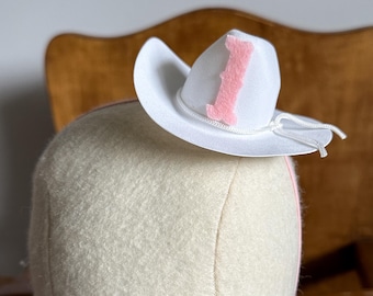 Mini Rodeo Cowgirl First Birthday Hat, Boy Girl Party Hat, Western One Mini Hat, My 1st Rodeo Theme, Newborn Photos, Cake Smash Photo Prop