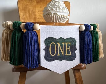 First Birthday Highchair Banner, Cake Smash Custom Decor, 1st Birthday Garland, Preppy Teddy Bear Sign, One Year Plaid Party, Books Theme