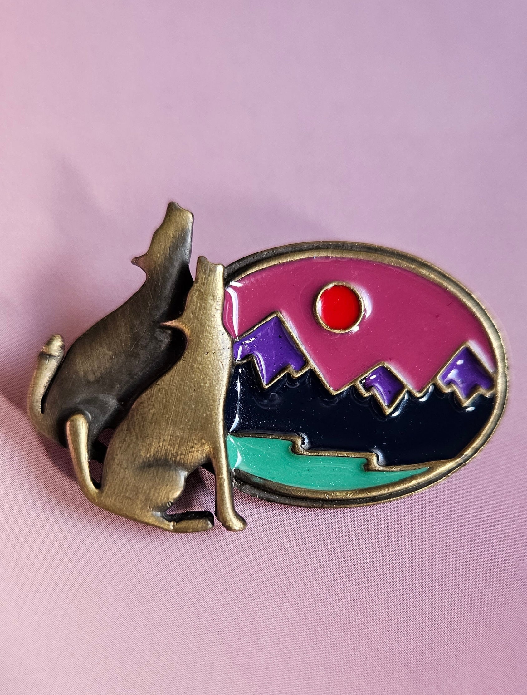 Vintage Southwestern Wolf Brooch: Enamel Mountain Scene Pin