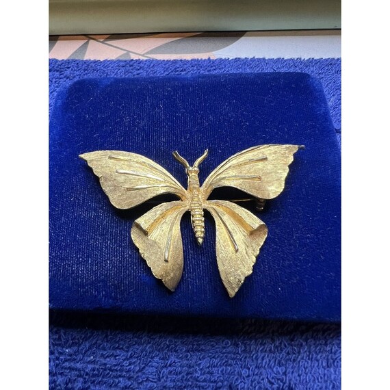 Broche Signée « Il était Une Fois » – Série LONIE – Couleur Or, Occasion