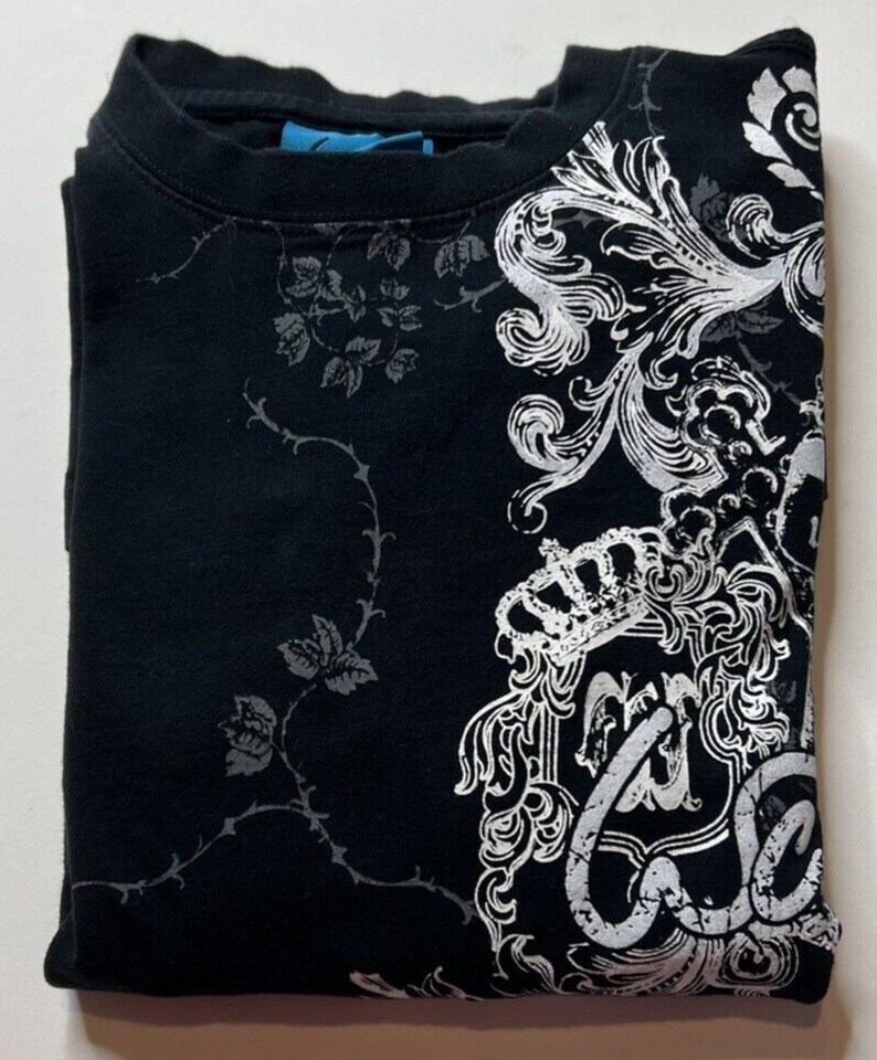 REDESIGNED SHIRT 2 W