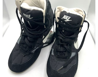 Rare 1990s Vintage Nike Greco Wrestling Shoes in EUC - Size 6 US / 5.5 UK