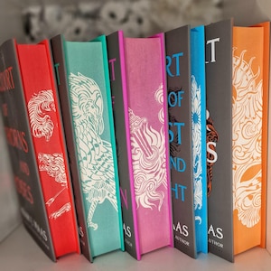 Sarah J Maas | ACOTAR | Coffret | Bords pulvérisés | Fait sur mesure | Bord pulvérisé | Autres livres disponibles
