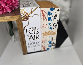 Holly Black / The Folk Of The Air / Cruel Prince / Wicked King / Queen of Nothing / Sprayed Edges / Custom Made / Altri libri disponibili