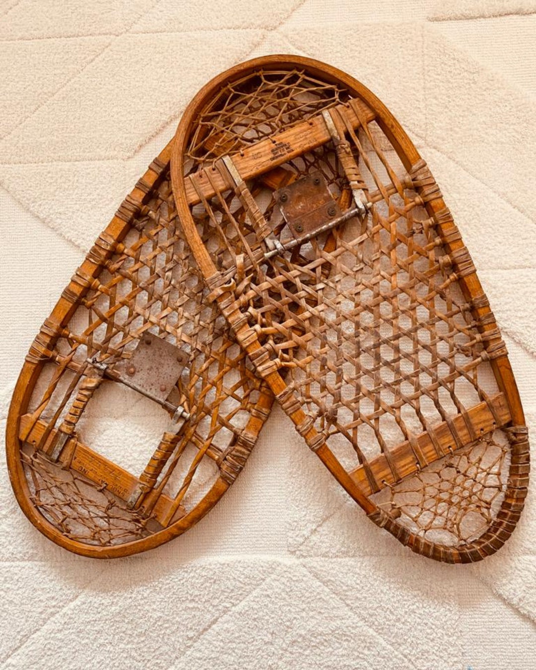 Vintage Pair of Snowshoes, Bear Paw Wooden Snowshoes, Bearpaw Snowshoes