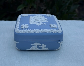 Wedgwood Jasperware Blue and White Square Trinket Box Jewelry Box Ring box
