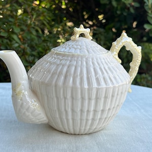 Vintage Belleek Limpet Shell Design Teapot 3rd Green Mark