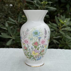 Vintage Aynsley Wild Todur vase 10&quot;