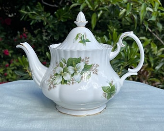 Vintage Royal Albert Trillium Teapot