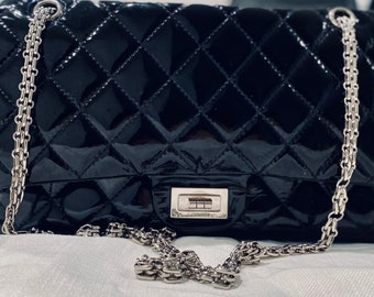 Chanel shoulder bag 2.55