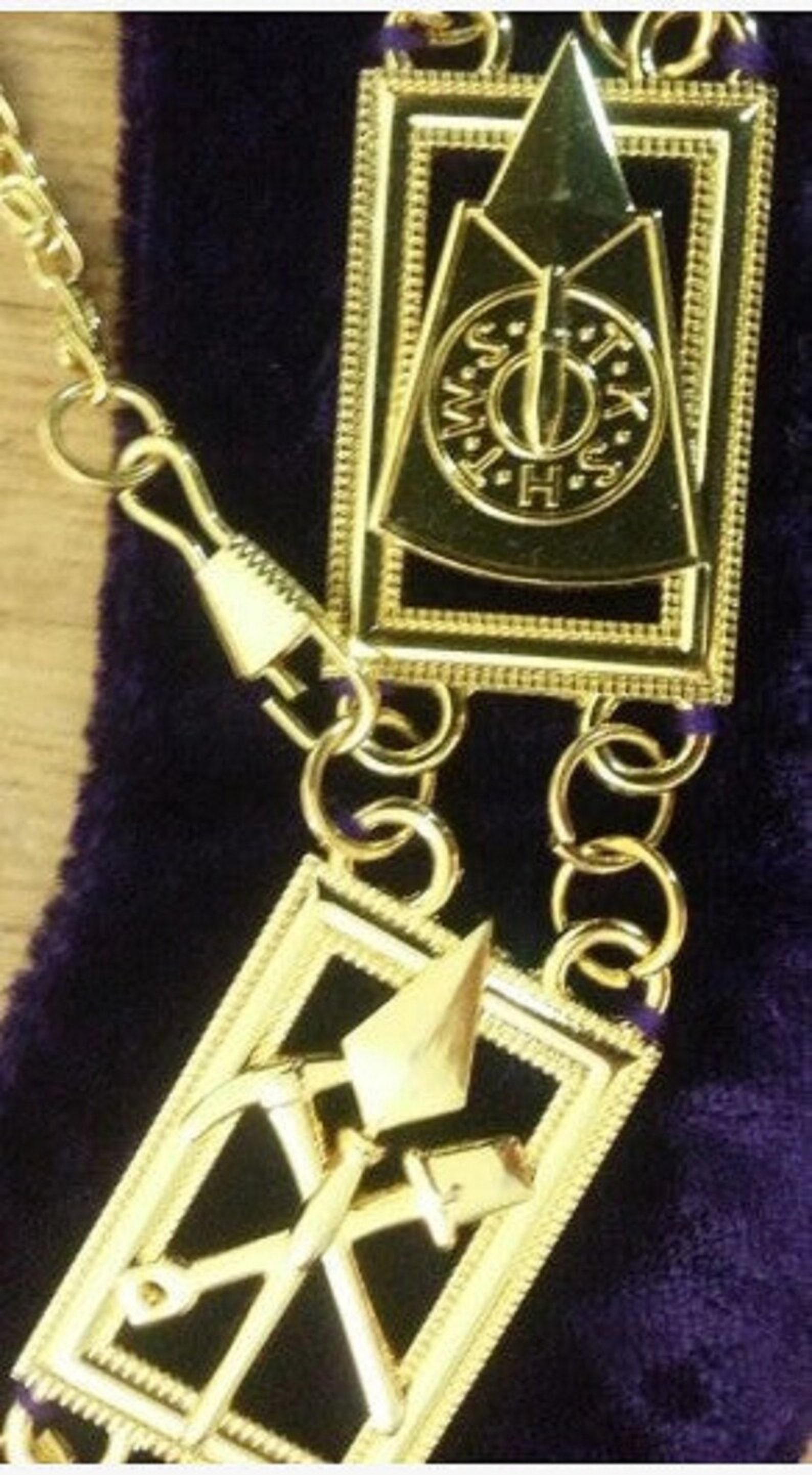Cryptic Mason - Royal & Select Chain Collar - Gold on Blue + Free Case ...