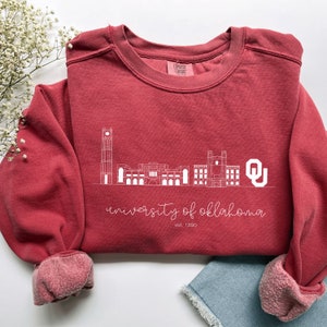 OU Game Day Sweatshirt Comfort Colors | Oklahoma University Campus Hoodie | Sooners Tee | OU Fan T-Shirt | Women's Football Jersey Jacket