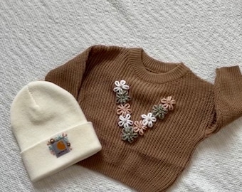 Custom Hand Embroidered Daisy Monogram Sweater for Baby/Toddler | Daisy Initial Sweater | Embroidered Initial Sweater | Baby Gift