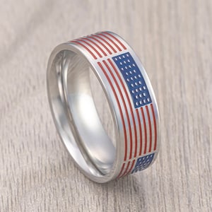 Patriotischer Edelstahl Ring mit Emaille Bemalte Amerika Flagge. Amerikanische Flagge Ring, Edelstahl Ehering, 8mm Ring