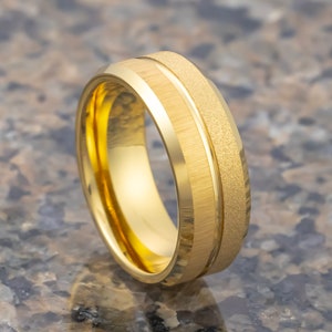 Mens Gold Tungsten Wedding Band, Sandblast Brushed Groove Ring, Men’s Wedding Band, Engagement Ring, Unique Wedding Rings 8mm Ring