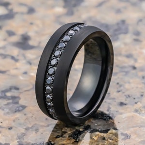 Alianza de boda de tungsteno negro, anillo de aniversario de zafiros negros, alianza de boda para hombre, anillo de compromiso, anillos de boda únicos, anillo de cúpula de 8 mm imagen 3