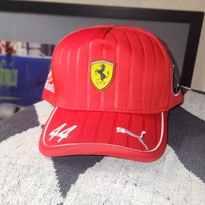 Casquette Ferrari F1 Rouge Cerise - Leclerc / Hamilton - Adulte rouge - Prêt-à-Porter