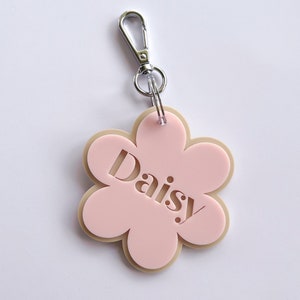 Cute Flower Bag Tag / Acrylic Kids Bag Tag / Personalised Bag Tag for Kids Custom Kinder Bag Tag Kids School Bag Tags image 1