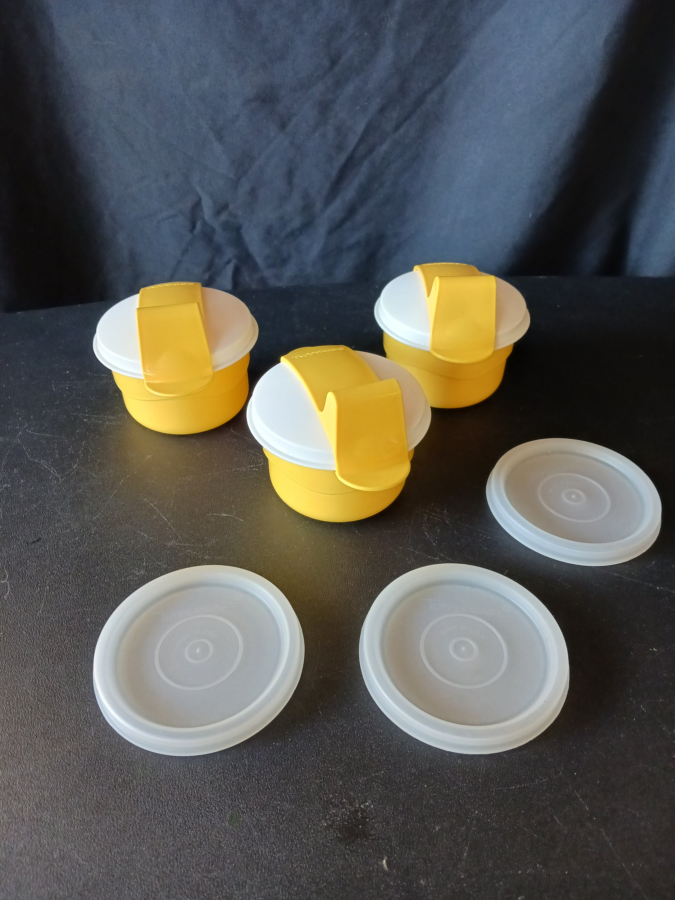 Tupperware New Mini Snack Cups Bowls Set of 3~5oz/150mil Storage