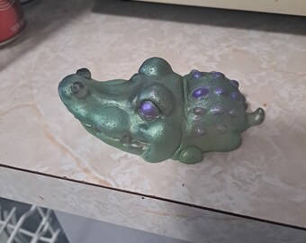 Resin crocodile