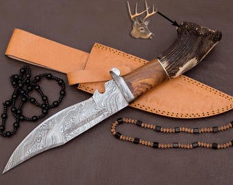 Handmade Viking Hunting Knife: Damascus Steel Blade, Stag Horn Handle