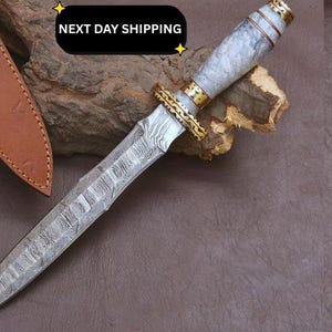 Custom Damascus Hunting Knife: Handmade Stag Horn Handle Stonish Knife