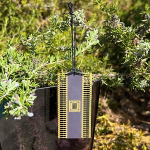 Lange Ornamente mit Chip (Recycling aus Chipverpackungen und Chips)