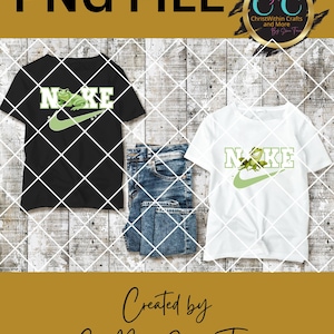 Puede incluir: Dos camisetas, una negra y otra blanca, con un diseño de rana verde y la palabra "NIKE" en verde y blanco. También hay un par de vaqueros azules. La imagen contiene el texto "PNG FILE" en la parte superior.