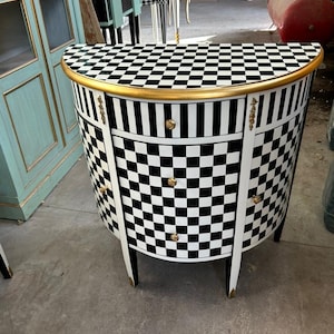 Louis XV Half Moon Side Table Furniture checkered style - blk/wht/gld