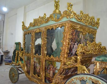 Handcrafted Royal Gold Carriage – Baroque Style Horse-Drawn Coach with Painted Panels & Velvet Interior | Read Description