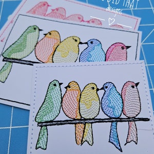 5 bunte Vögelchen - Die Stickdatei speziell für Cardstock Stickdateien für die Stickmaschine in 3 Größen und 7 Formaten.