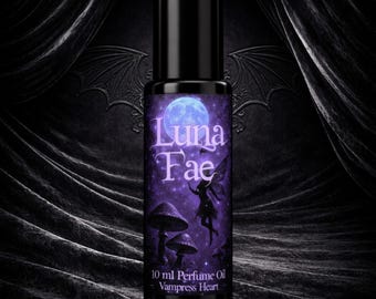 Aceite de perfume LUNA FAE: orquídea dulce, hojas de violeta, ciruelas azucaradas encantadas y hongos iluminados por la luna.