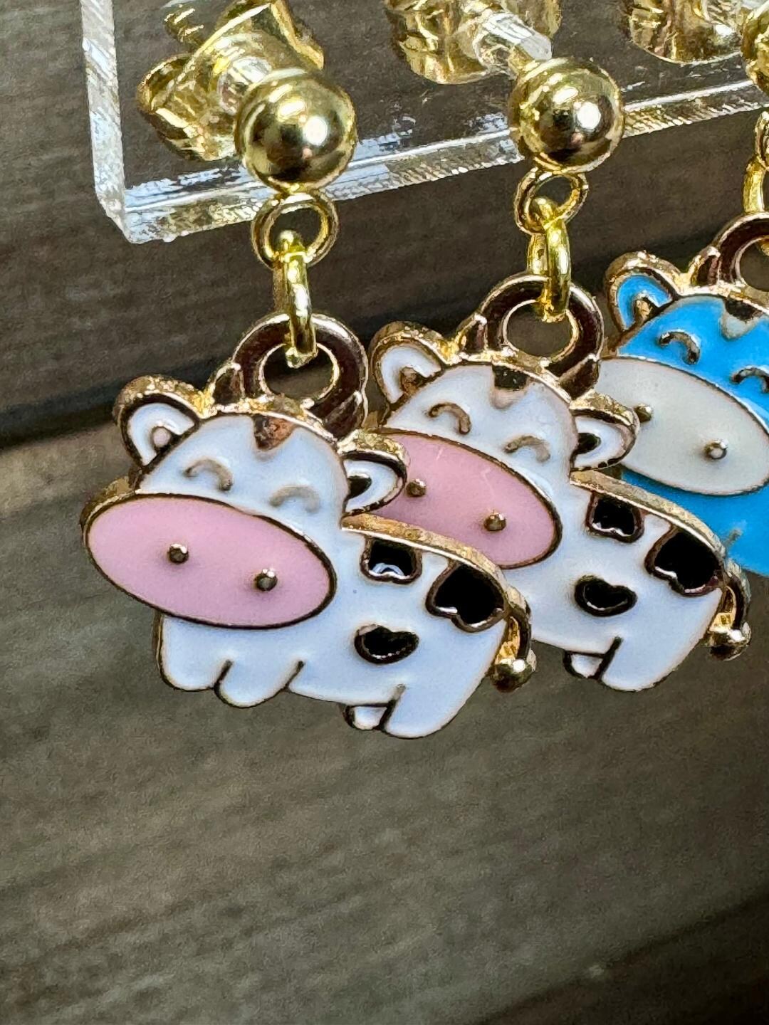 Cute Acrylic Cow Earrings – Dangle Drop Farm Animal Jewelry For Women & Girls, Hypoallergenic Gift