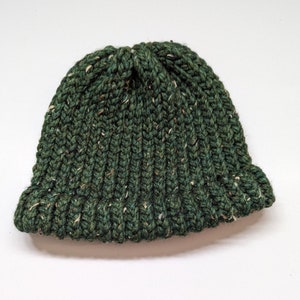 Green knit child size beanie / knit hat / knit toque / winter hat