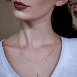 Collar inicial, collar de letras, collar de oro, collar de nombre personalizado, regalos de esposa, regalos para mamá, regalo de mamás, regalo de cumpleaños para ella