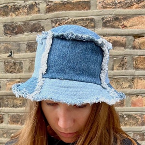★★Guess★★ WASHED BLUE DENIM BUCKET HAT NO1AE201 Amazon.com: GUESS Originals Denim Bucket Hat : GUESS