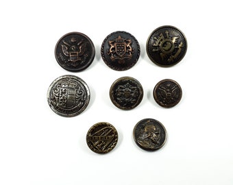 Set of 8 Vintage Metal Buttons with Coats of arms 1960s France Vintage French Bronze Copper Buttons Vintage Sewing Accessories Haberdashery