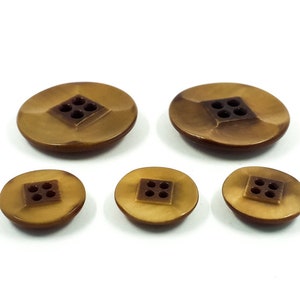 Set of 5 Vintage Large Embossed Buttons 1970s France Vintage French Big Brown Beige Buttons Vintage Haberdashery Sewing accessories