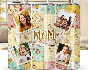 Capa para copo térmico personalizado de 20 oz com foto da mamãe em tons pastel e colagem floral vibrante (PNG).