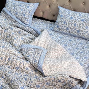 Light Blue Jaal Print Cotton Soft Bed Sheet Set / Hand-Finished Cotton Quilt Blanket / Heritage Block Printed Duvet Cover Set