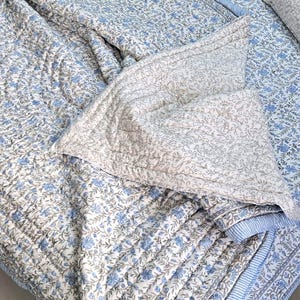Lichtblauwe katoenen quiltdeken, blokgedrukte dekbedquilt katoenen gewatteerde sprei, kantha-quilt Jaipuri Razai of dekbedovertrekset