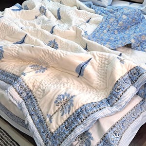 White Bedspread Kantha Quilt Blanket Beautiful Blue Hand Block Printed Quilts for Sale - Hand Stitiched Kantha Quilt, Cotton Filled Blanket