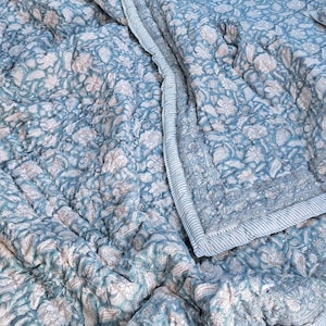 aqua blue bedding quilt, handmade quilt luxury bedding quilts for sale, jaipuri razai, summer comforter