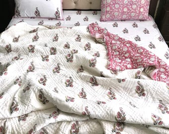 Floral Pink Hand Block Printed Cotton Quilt / Pink Green Boho Bedspread / Jaipuri Razai Quilted Throw Blanket / Cotton Throw Blanket