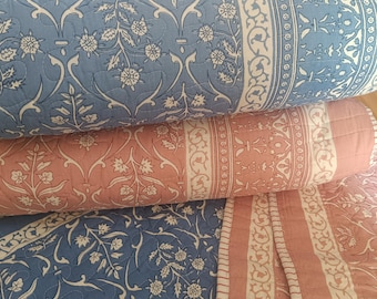 Juego de edredón de algodón estampado a mano / Colcha reversible con hojas florales