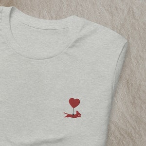 T-shirt brodé teckel, broderie chien saucisse, cadeau maman teckel, papa fan teckel, j'aime mon t-shirt teckel, amoureux des chiens